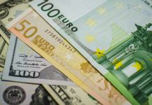 Нацбанк 9-10 березня обміняв шести банкам $73,1 млн та EUR53 млн безготівки на готівку